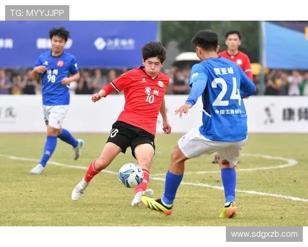 2025江苏苏超冠军荣光揭晓 揭秘江苏足球如何逆袭夺冠的背后故事