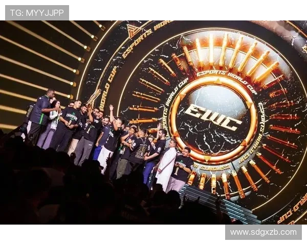 《电竞赛事火热进行中 国内外顶级战队激烈对决引发广泛关注》 《电竞赛事火热进行中 国内外顶级战队激烈对决引发广泛关注》