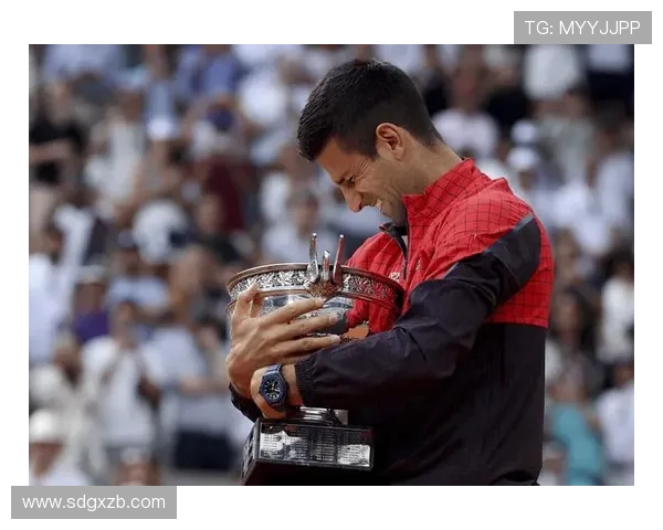 德约科维奇再创辉煌力克劲敌夺冠展现网坛传奇不老神话