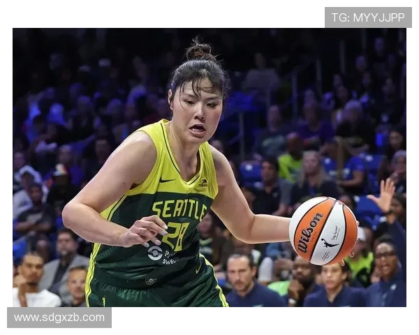 新星横空出世连克名将掀起网坛新风暴引发全球球迷热议