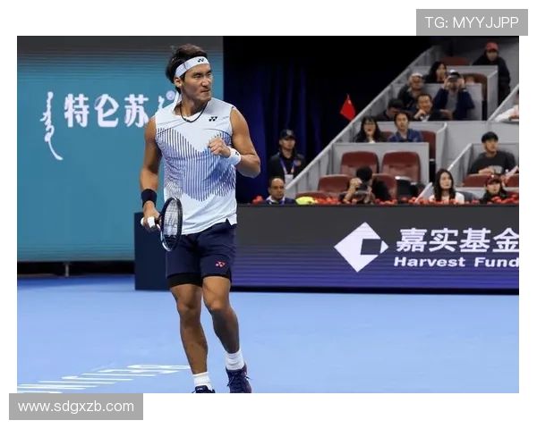 网球赛场风云再起 新星崛起挑战老将霸主地位