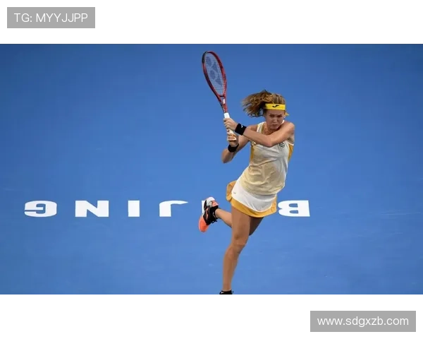 网球赛季激烈角逐 明星选手争夺世界排名榜首