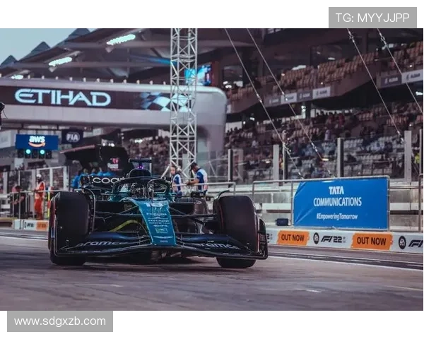 F1赛季最新动态:顶级车队战略调整与车手表现解析 F1赛季最新动态:顶级车队战略调整与车手表现解析