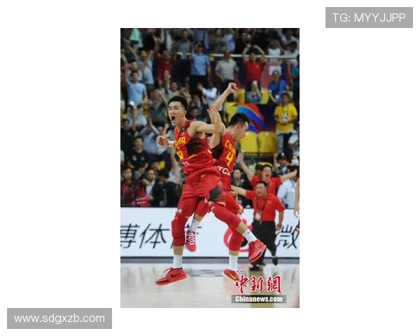 中国男篮逆转战胜澳大利亚 取得世界杯预选赛关键胜利